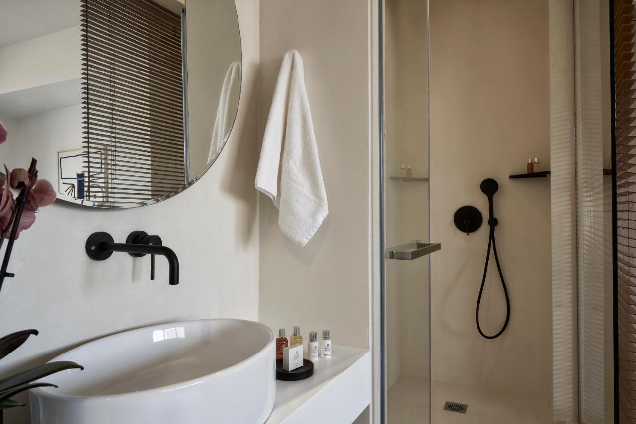 Vasi Hotel Атина Екстериор снимка
