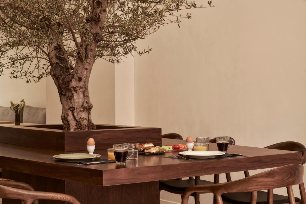 Vasi Hotel Атина Екстериор снимка